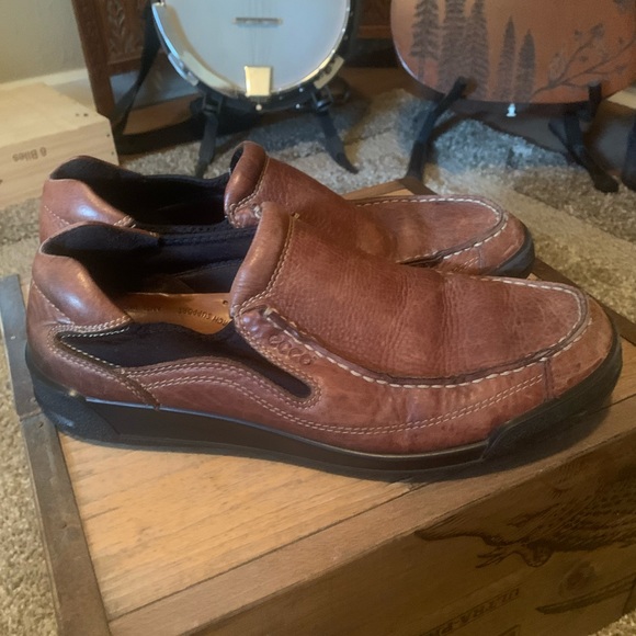 ecco mens boat shoes